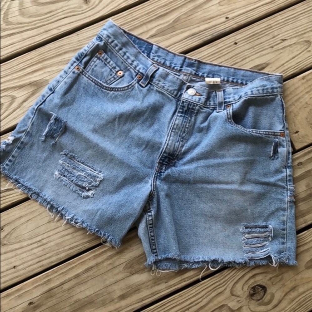 Vintage Levi’s 565 cutoffs high rise size 13